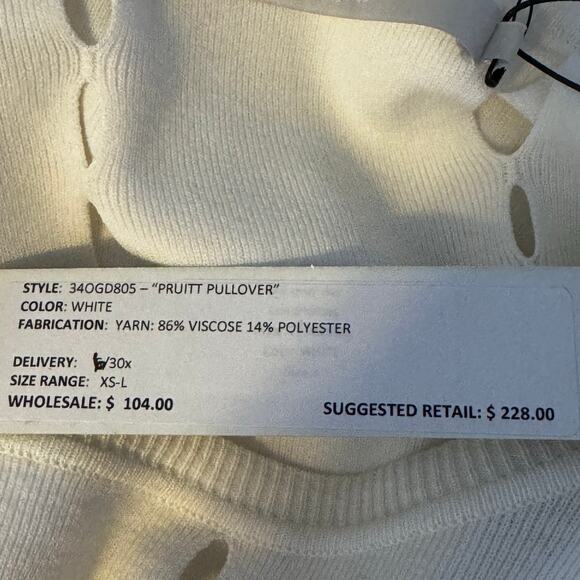 One Grey Day Pruitt Pullover White Distressed Women Size Small NWT - Picture 9 of 9